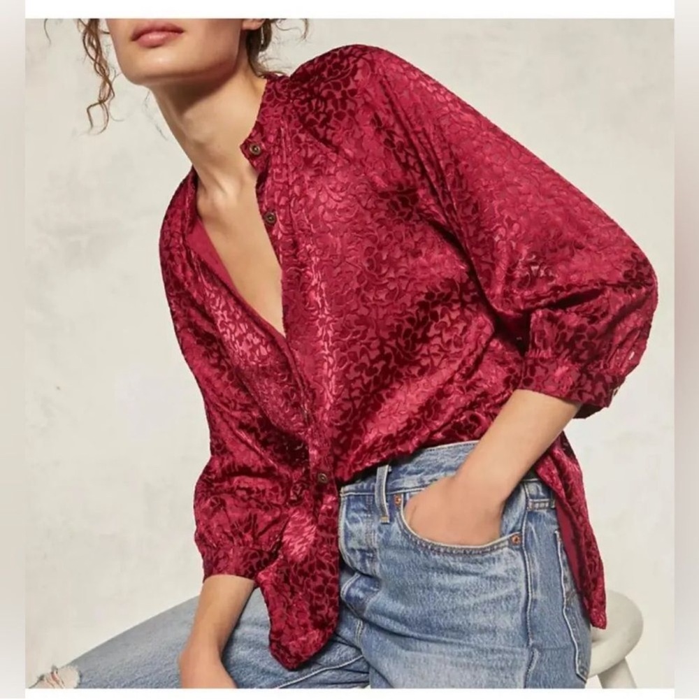 Anthropologie Susanna Red Burnout Button Down Top Size Small